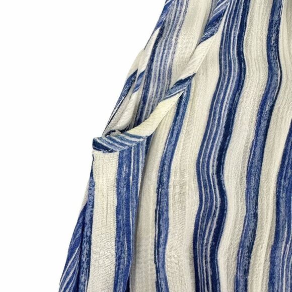 Chico’s Striped Gaucho jumpsuit size 8 Blue White Sleeveless - Picture 6 of 10